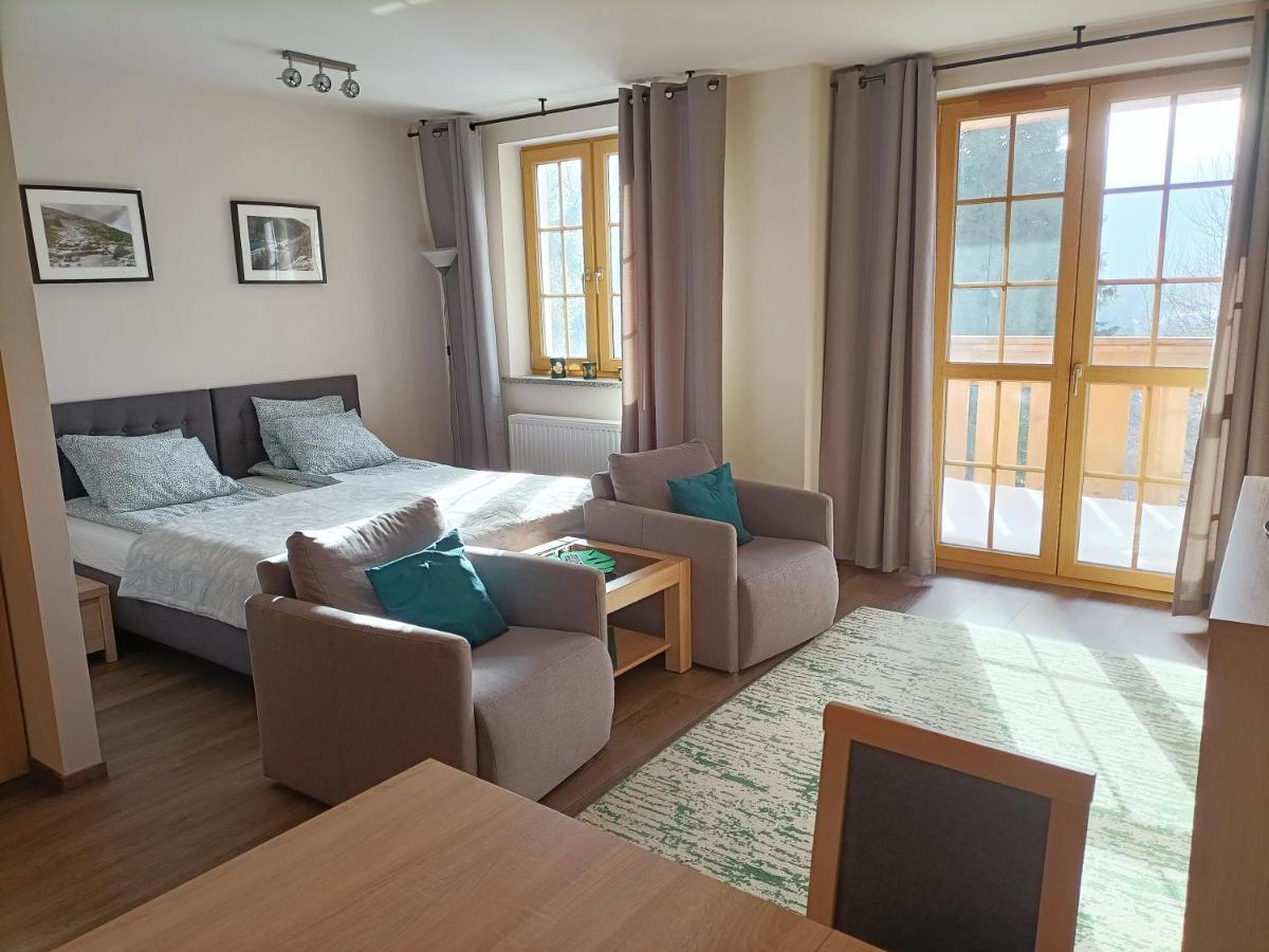 Highstone Apartments Between Places شكلارسكا بوريبا المظهر الخارجي الصورة