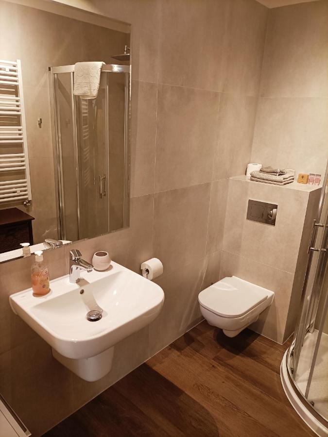 Highstone Apartments Between Places شكلارسكا بوريبا المظهر الخارجي الصورة