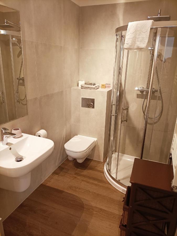 Highstone Apartments Between Places شكلارسكا بوريبا المظهر الخارجي الصورة